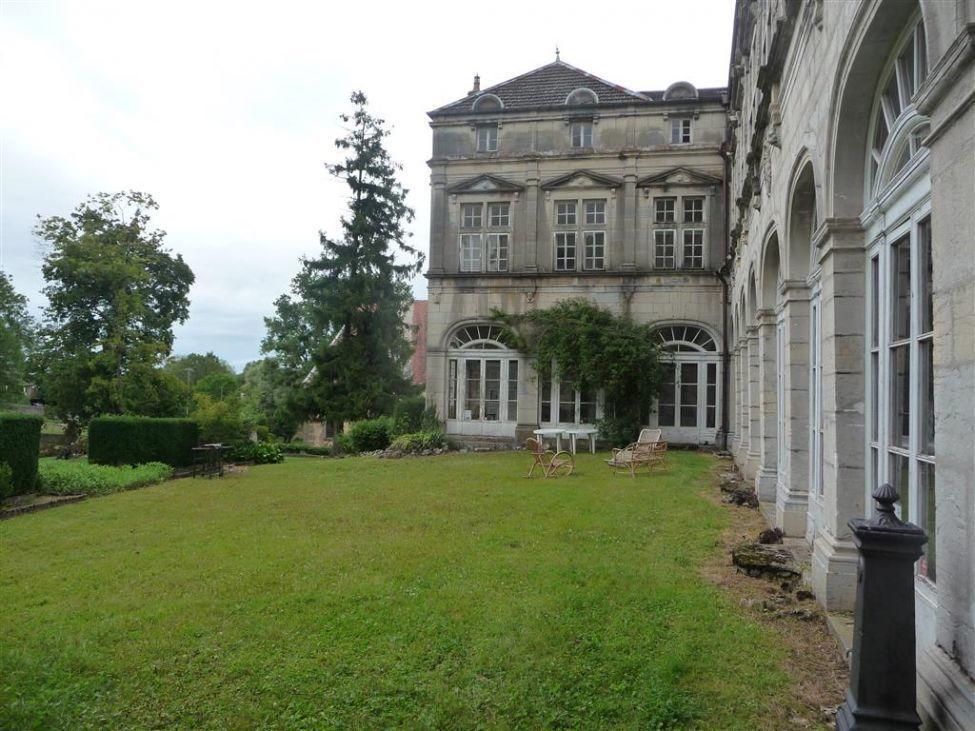 Chateau De Frasne Buitenkant foto